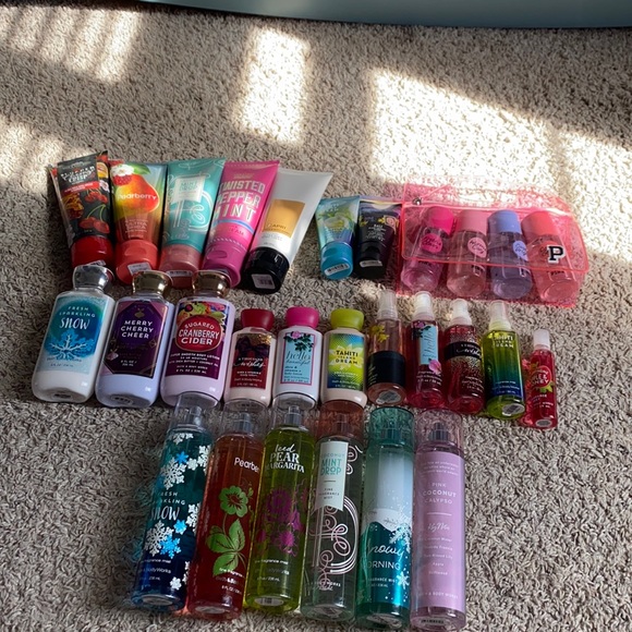 PINK Victoria's Secret Other - PINK AND BATH AND BODY WORKS LOT🌵